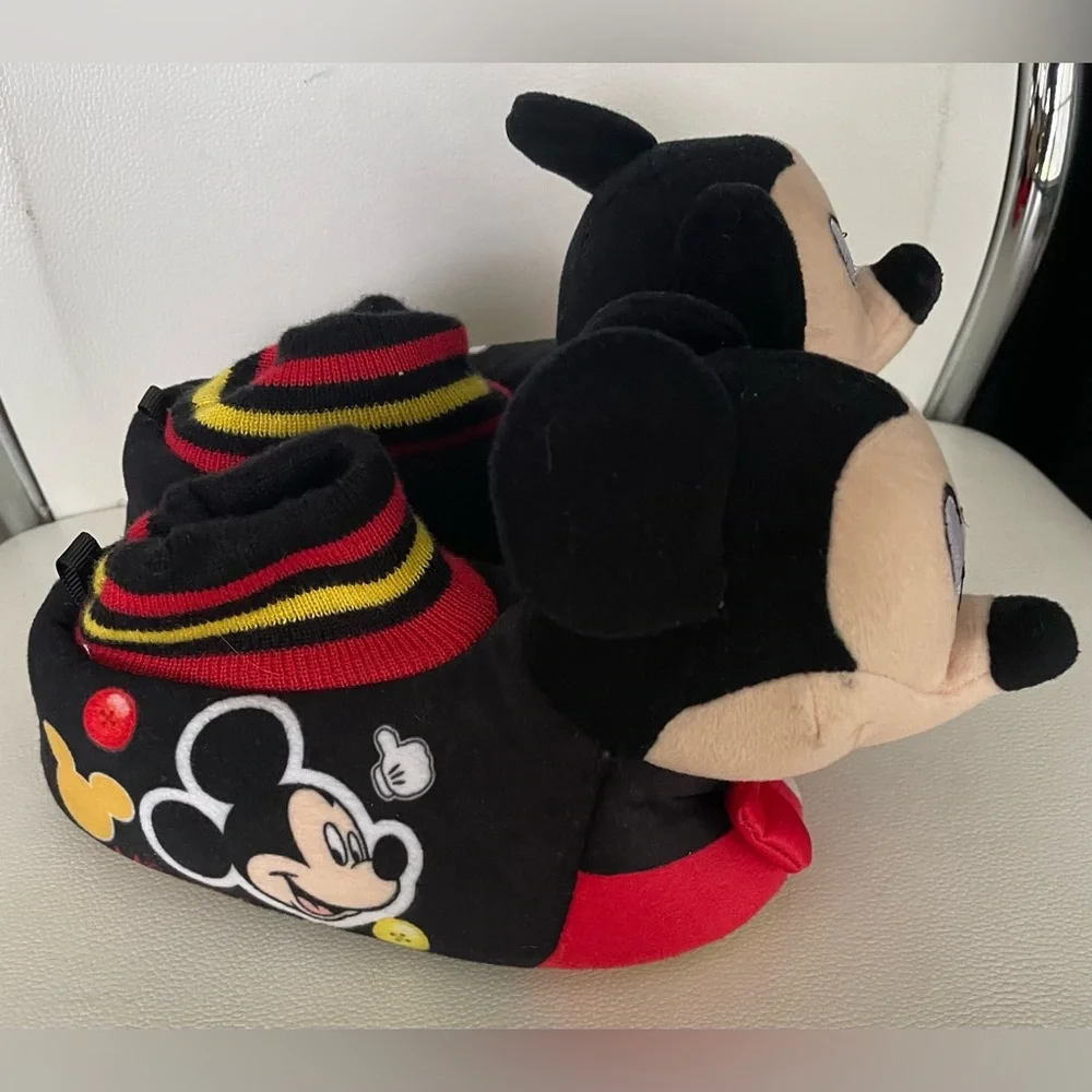 Mickey Mouse Slippers size 9-10